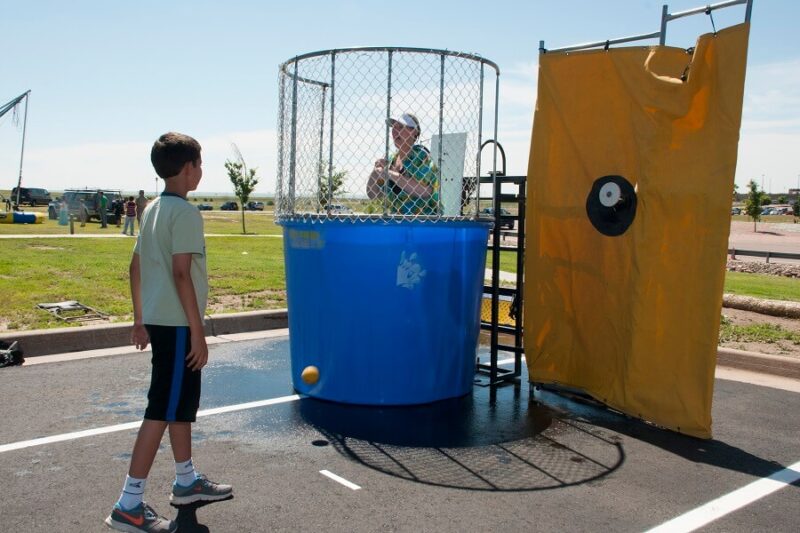 Dunk Tank Rental Dubai Dunking Booth Machine Easy Dunker Hire UAE