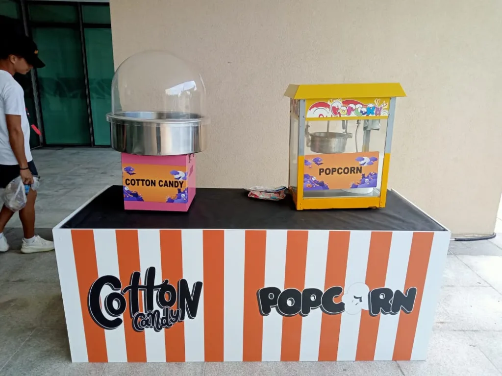 Cotton candy machine for a birthday party Cotton candy machine for a birthday party