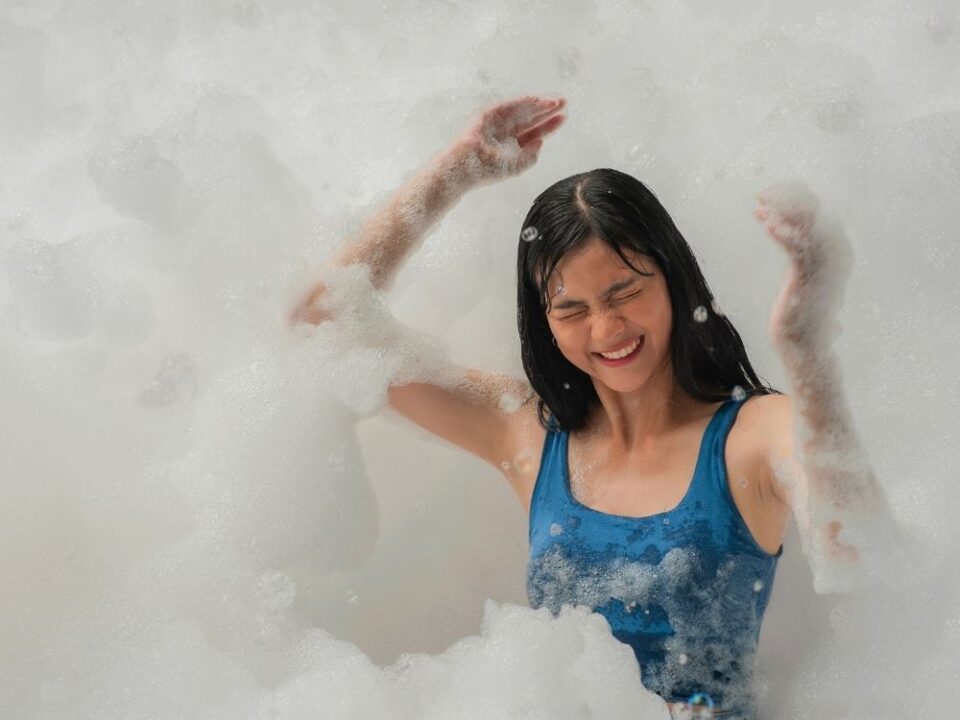 Foam Machine Rental Dubai UAE Foam Machine For Pool Party